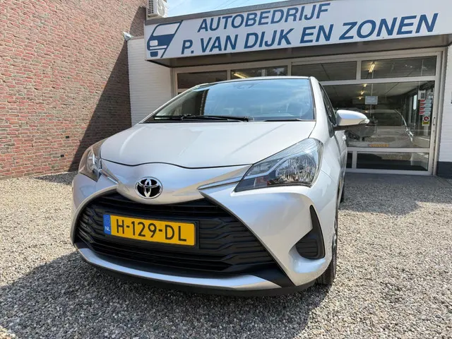 Toyota Yaris 1.0 VVT-i Connect 1e eigenaar 2019 Benzine 5