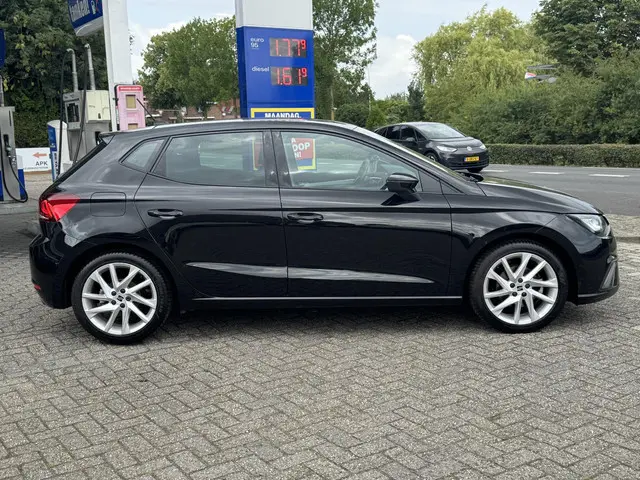 SEAT Ibiza 1.0 EcoTSI FR Plus Connect 2023 Benzine 8