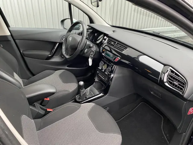 Citroën C3 1.2 VTi Collection 2014 Benzine 16
