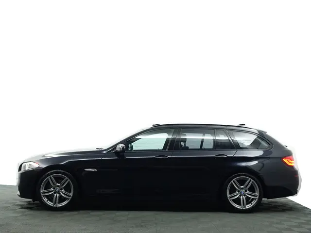 BMW 5 Serie Touring 520i 184Pk M Sport Aut- 2012 Benzine 38
