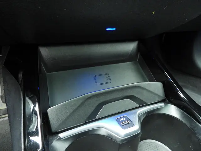 BMW 1 Serie 5-Deurs 118i 2020 Benzine 28