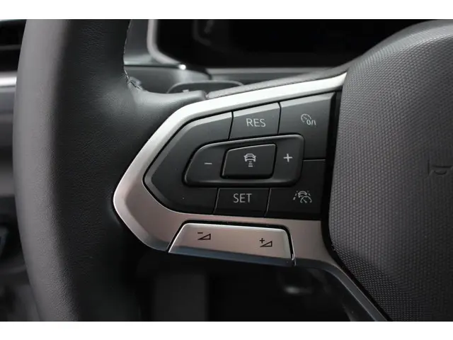 Volkswagen T-Roc 1.5 TSI 150pk DSG Style 2023 Benzine 14