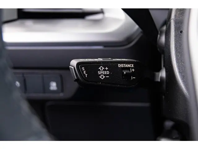 Audi Q4 e-tron 40 Edition 77 kWh 2022 Elektrisch 46