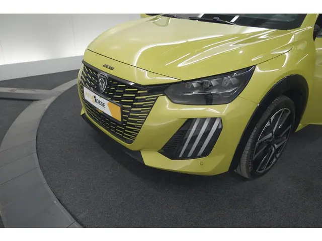 Peugeot 208 PureTech 100 GT 2024 Benzine 15