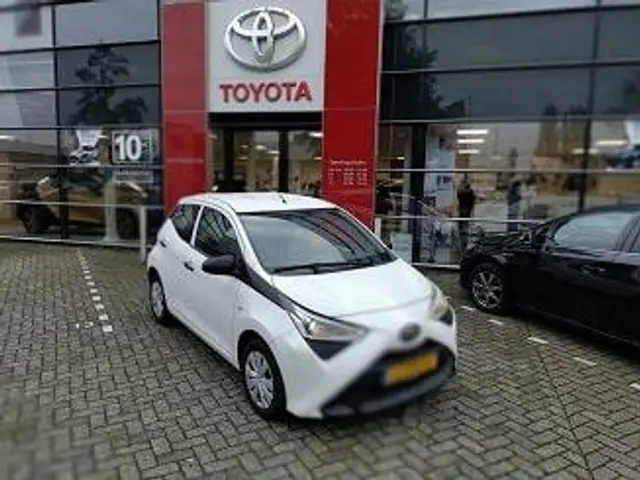 Toyota Aygo 1.0 VVT-i X-Fun, Airco, Bluetooth 2020 Benzine 8