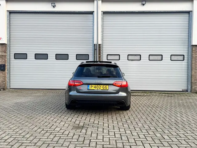 Audi RS4 A4 Avant 4.2 FSI quattro 2013 Benzine 5