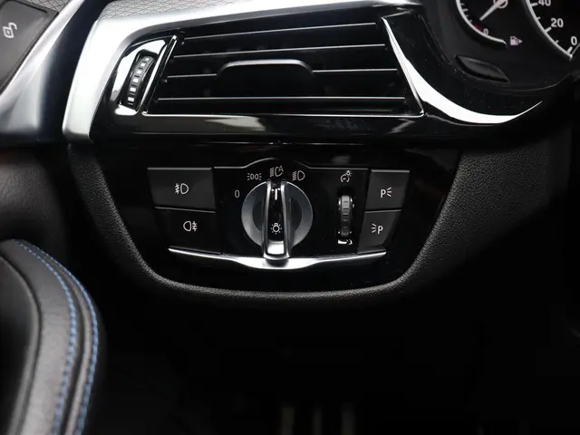 BMW 5 Serie Touring 520i 2017 Benzine 36