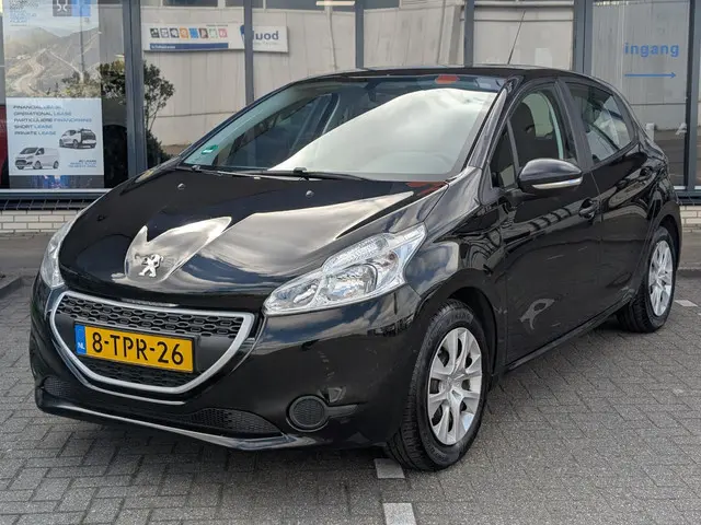 Peugeot 208 1.0 VTi Access 2014 Benzine 11
