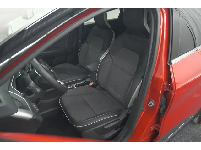 Renault Captur TCe 90 Techno 2024 Benzine 25
