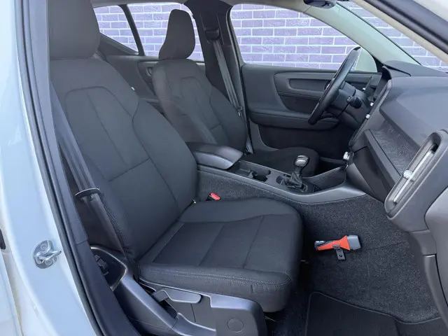 Volvo XC40 1.5 T2 Momentum Core 2021 Benzine 5