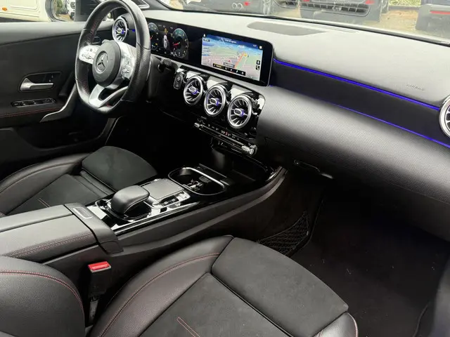 Mercedes-Benz A-Klasse 250 Premium Plus 2019 Benzine 9