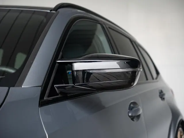 BMW M3 Touring xDrive Competition 2024 Benzine 16