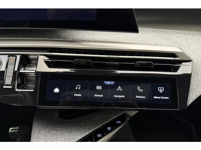 Peugeot 5008 1.2 Hybrid GT 2025 Hybride Benzine 37