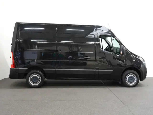 Opel Movano 135pk L2H2 2022 Diesel 37