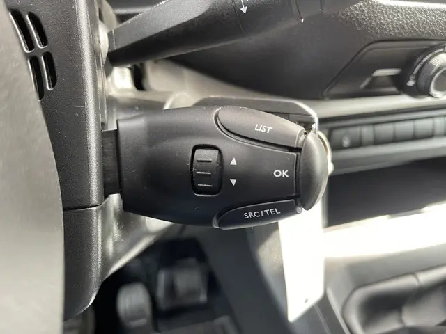 Opel Vivaro 2.0 CDTI L3H1 DC Edition 2022 Diesel 15