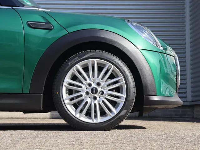 MINI 3-Deurs Cooper 2022 Benzine 6