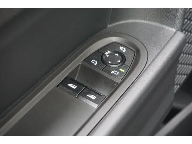 MINI 3-Deurs C 2024 Benzine 10