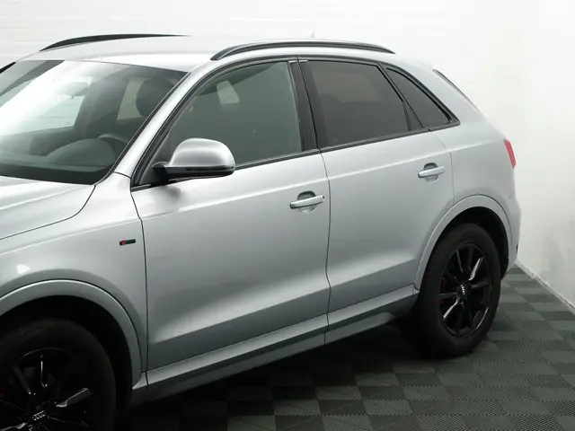 Audi Q3 1.4 TFSI S line Black Optic Aut- 2017 Benzine 28