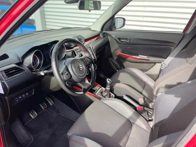 Suzuki Swift 1.4 Sport Smart Hybrid 2020 Benzine 17