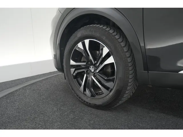 Peugeot 2008 PureTech 130 GT-Line 2020 Benzine 15