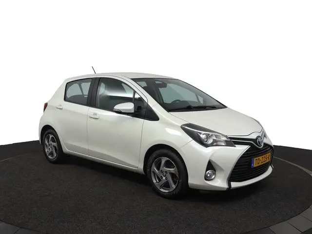 Toyota Yaris 1.5 Hybrid Lease 2015 Hybride Benzine 14