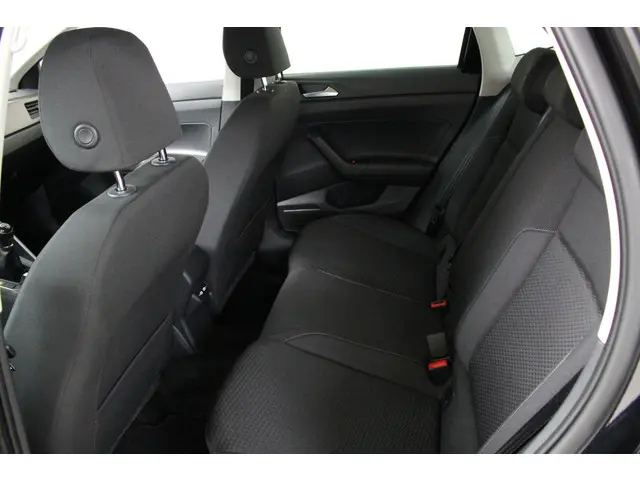 Volkswagen Polo 1.0 TSI Comfortline 2021 Benzine 9