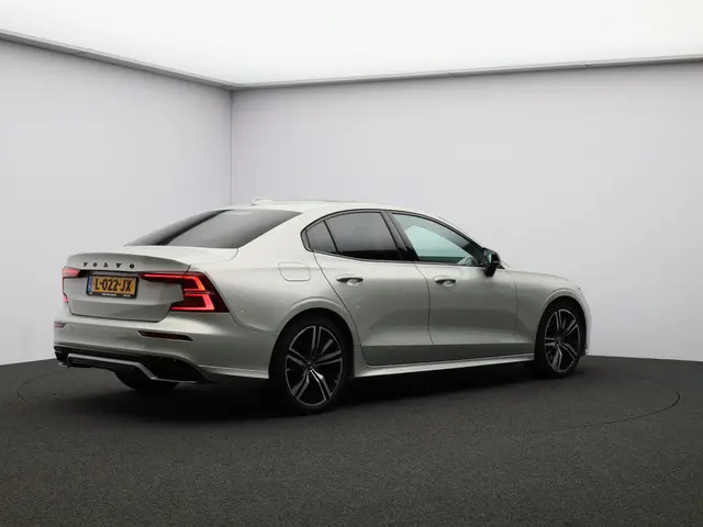 Volvo S60 2
