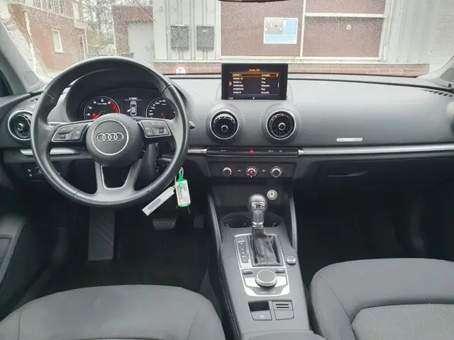 Audi A3 Limousine 1.0 TFSI Autom 2e eig 2018 Benzine 7