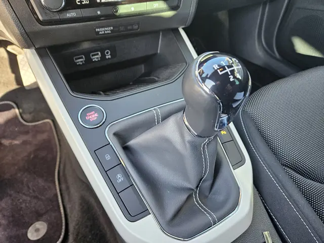 SEAT Arona 1.0 TSI Xcellence,camera,carplay 2018 Benzine 20