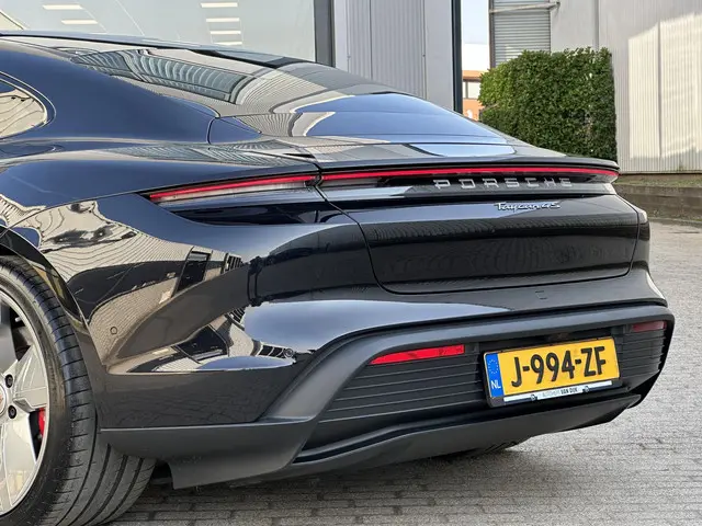 Porsche Taycan 4S Performance 84 kWh 2020 Elektrisch 47