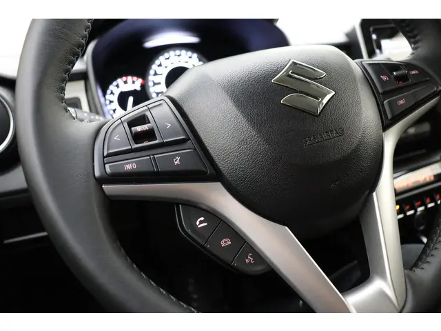 Suzuki Ignis 1.2 Smart Hybrid Style 2022 Benzine 27
