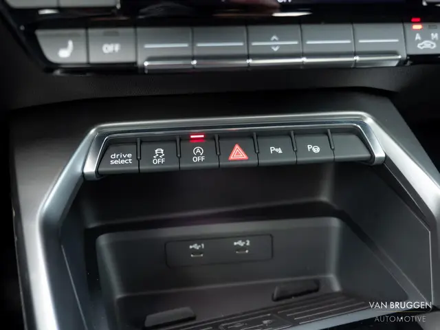 Audi A3 Limousine 35 TFSI S-Line 2022 Benzine 37