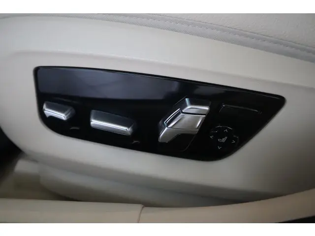 BMW 5 Serie Sedan 2019 Benzine 21