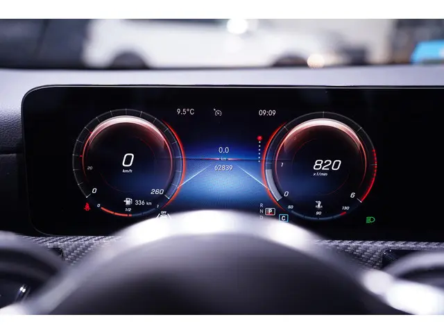 Mercedes-Benz A-Klasse 180d Design 2021 Diesel 19