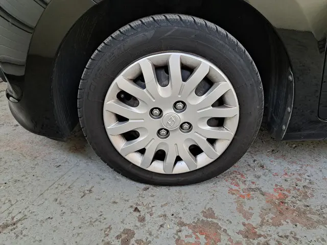 Hyundai i10 1.0i i-Motion Comfort Plus 2014 Benzine 10