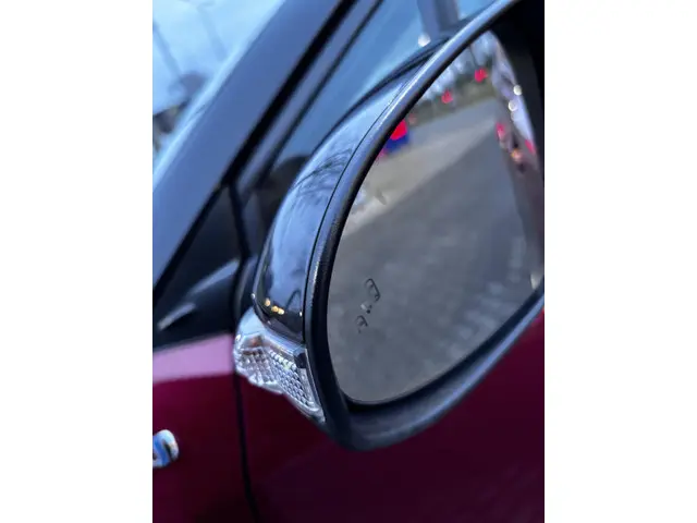 Toyota C-HR 1.8 Hybrid Style 2018 Hybride Benzine 30