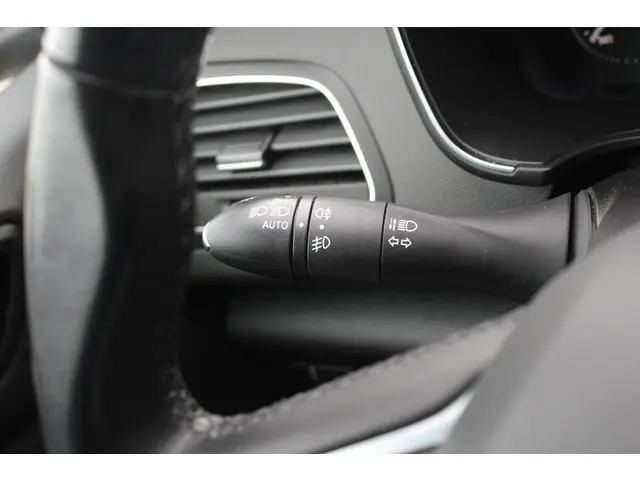 Renault Mégane Estate 1.3 TCe Bose 2020 Benzine 23