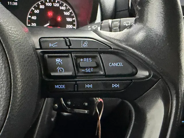 Toyota Yaris 1.5 Hybrid Dynamic 2021 Hybride Benzine 16