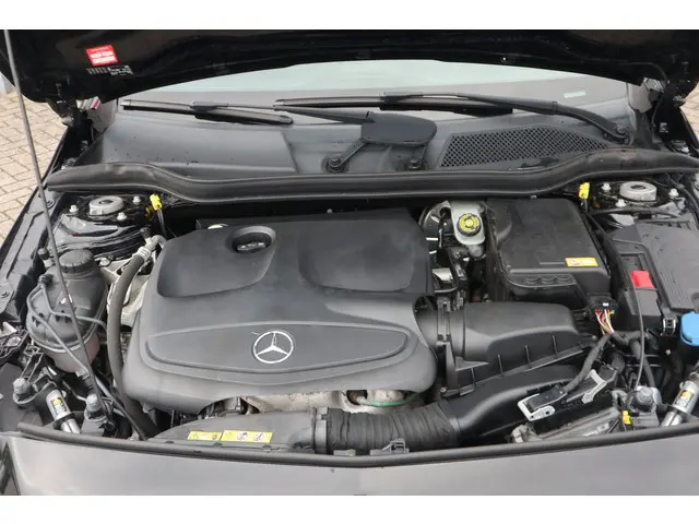 Mercedes-Benz A-Klasse 180 Ambition 2015 Benzine 12