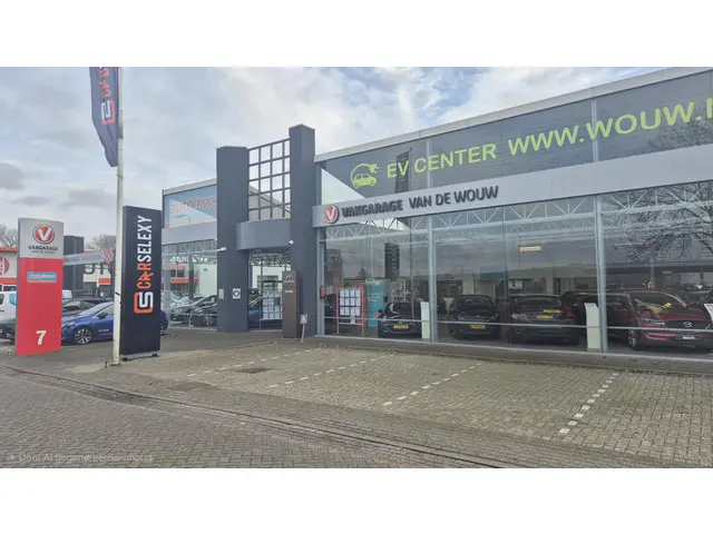 Hyundai i20 1.2i i-Motion Airco 2012 Benzine 27