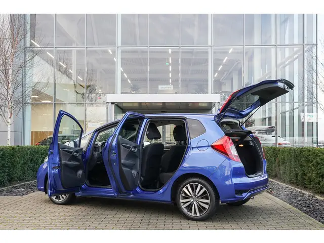 Honda Jazz 1.3i VTEC ELEGANMCE 2020 Benzine 27