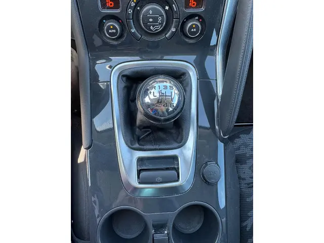 Peugeot 3008 1.6 THP Active / AIRCO / NAVI / NAP 2013 Benzine 19