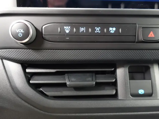 Ford Transit Custom 300 2.0 TDCI L2H1 Trend 2024 Diesel 22