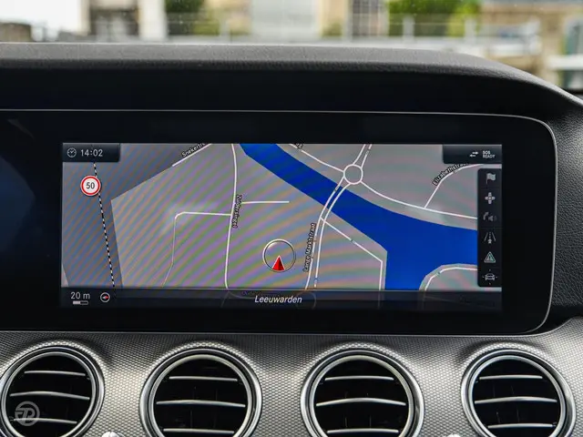 Mercedes-Benz E-Klasse 200 Ambition 2016 Benzine 24