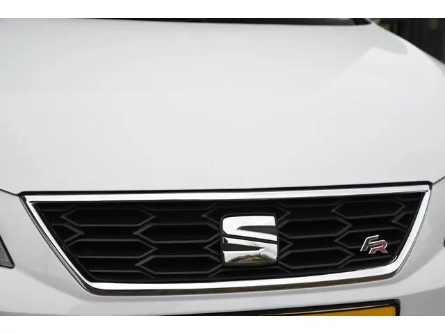 SEAT Leon ST 2.0 TSI FR Business Intense 2019 Benzine 31