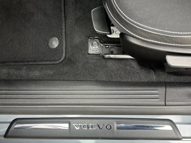 Volvo V40 2.0 T3 Momentum 2016 Benzine 16