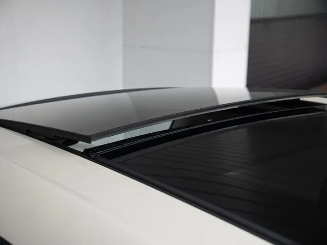 MINI 5-Deurs One 2019 Benzine 15