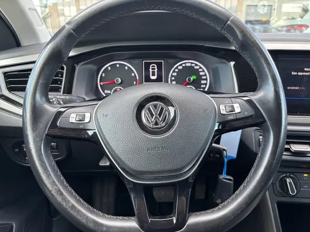 Volkswagen Polo 1.0 TSI Highline 2019 Benzine 8