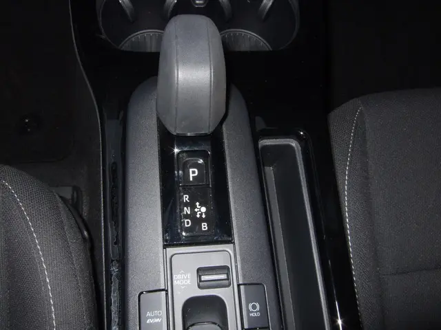 Toyota Prius 2.0 Plug-in Executive 2024 Hybride Benzine 5