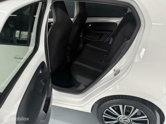 Volkswagen up! 1.0 BMT high up! 2019 Benzine 12
